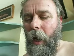انگشت بچ عکس سکسی کس گنده خودش را بیدار می کند