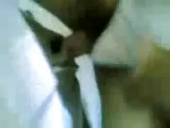 انگشت بلوند شیرین روی دوربین عکس کیرلای کس