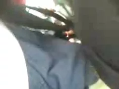 دو زبان سبزه عکسکون خارجی که به یکدیگر تجاوز می کنند